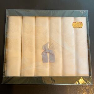 New in Box Vintage 100% Cotton Napkins Made in Ireland Set of 6